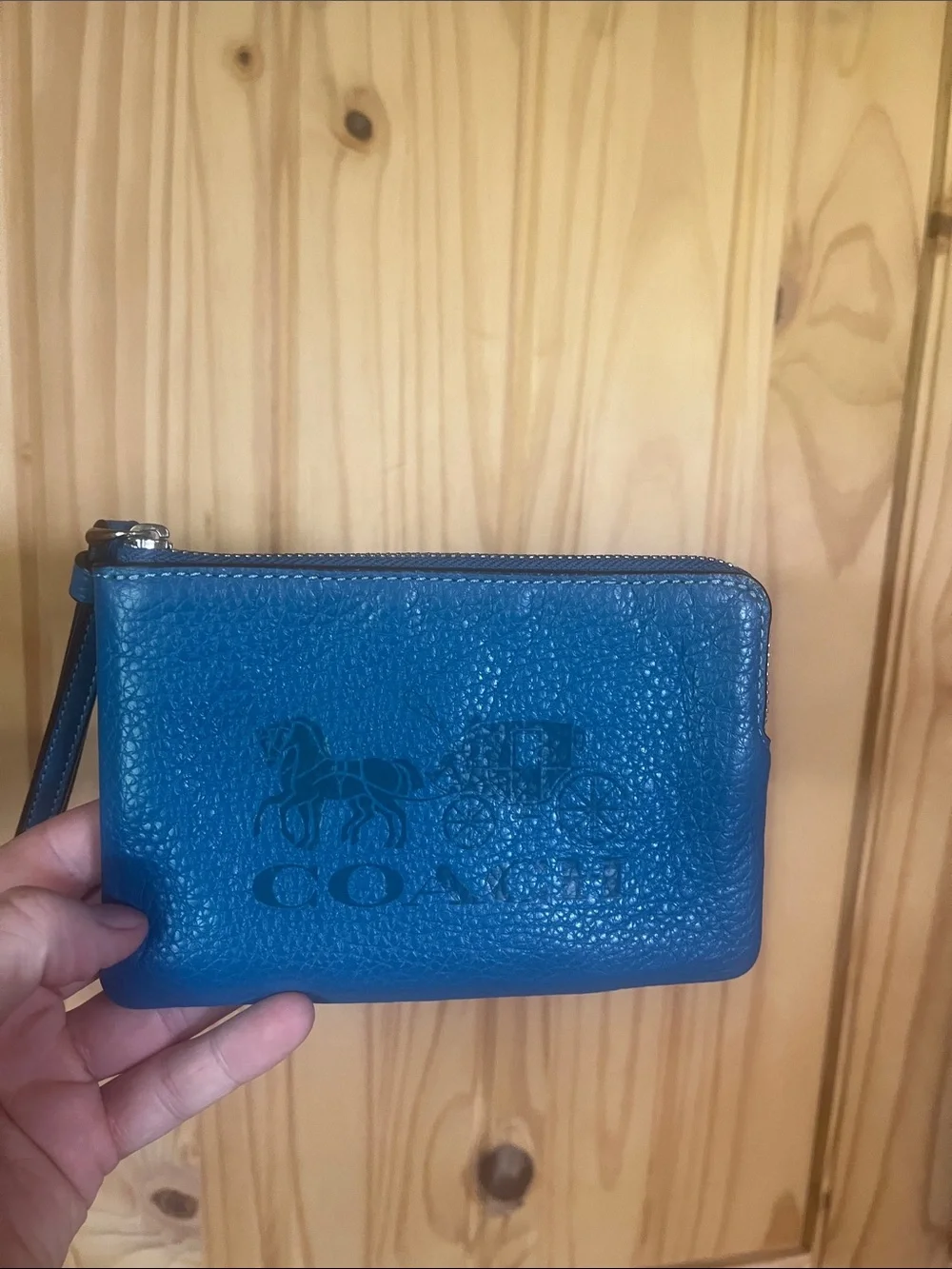 Coach Jes Vibrant Blue Pebbled Leather Side Zip Wristlet